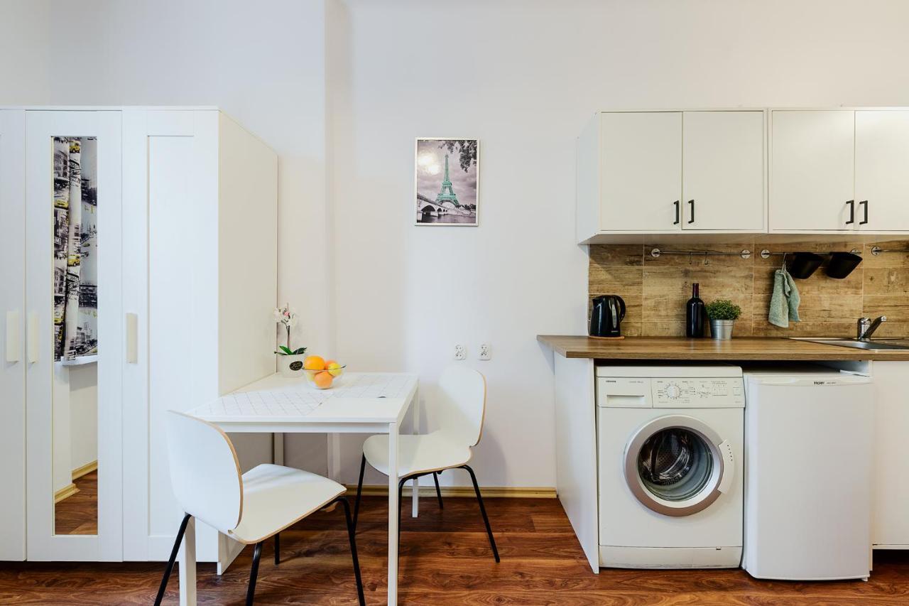 Delux1 Appartement Łódź Buitenkant foto